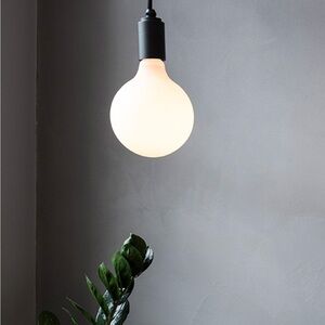 Porcelain III 6W LED Bulb (Set Of 2)- New